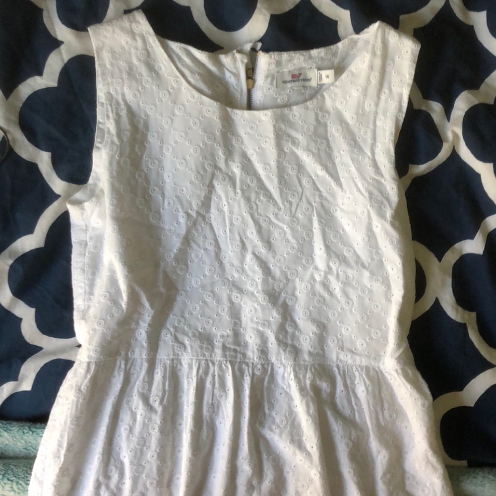 white vineyard vines dress
